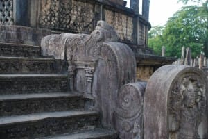 Statues and stairwell at Polonnaruwa  